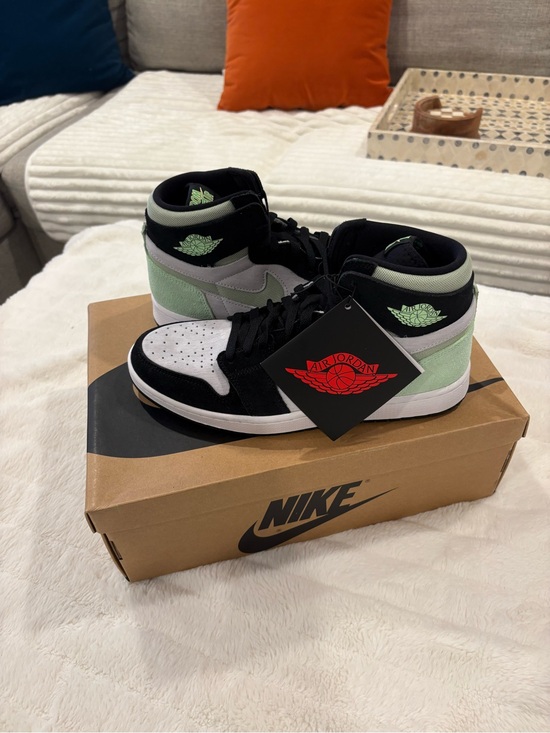 Jordan Other - Jordan Air Jordan 1 Mid Black White Mint